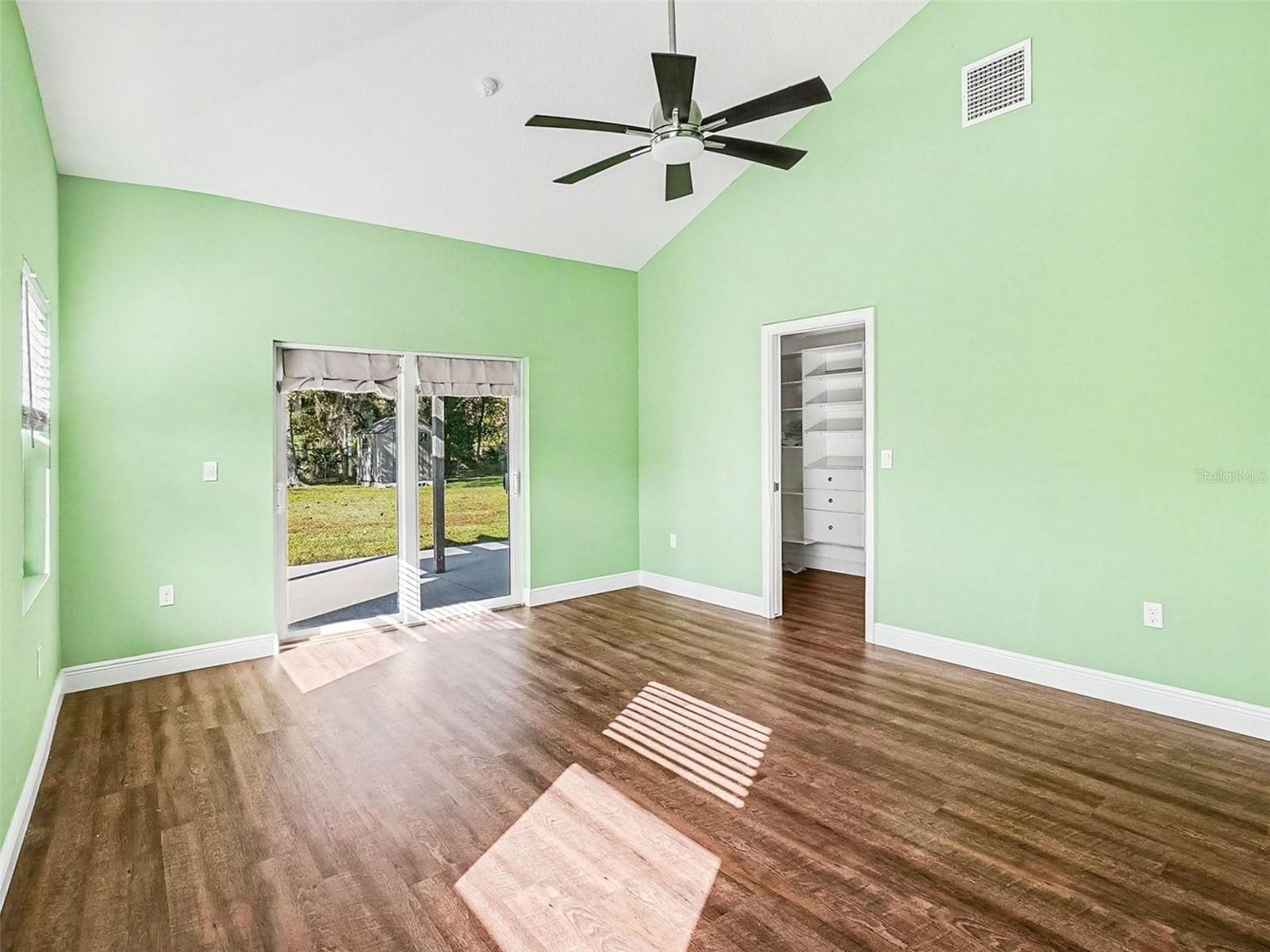 Image 41 of 55 For 2400 10th Street