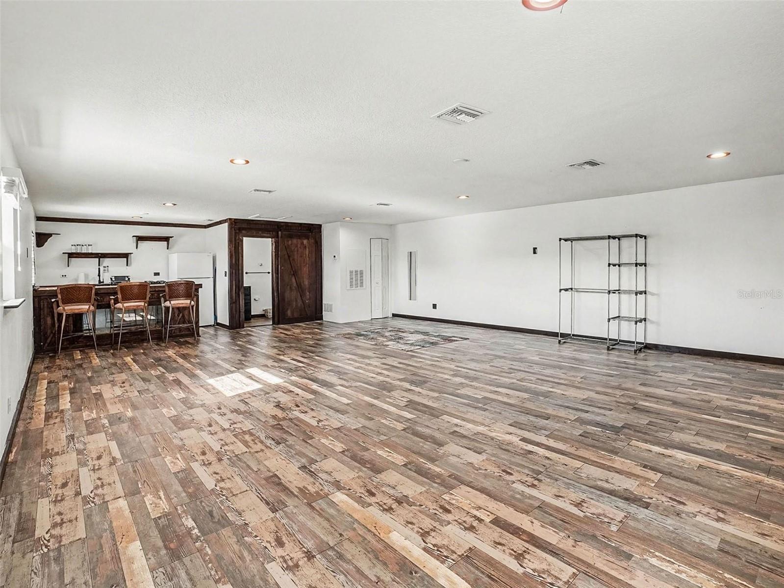 Image 44 of 55 For 2400 10th Street