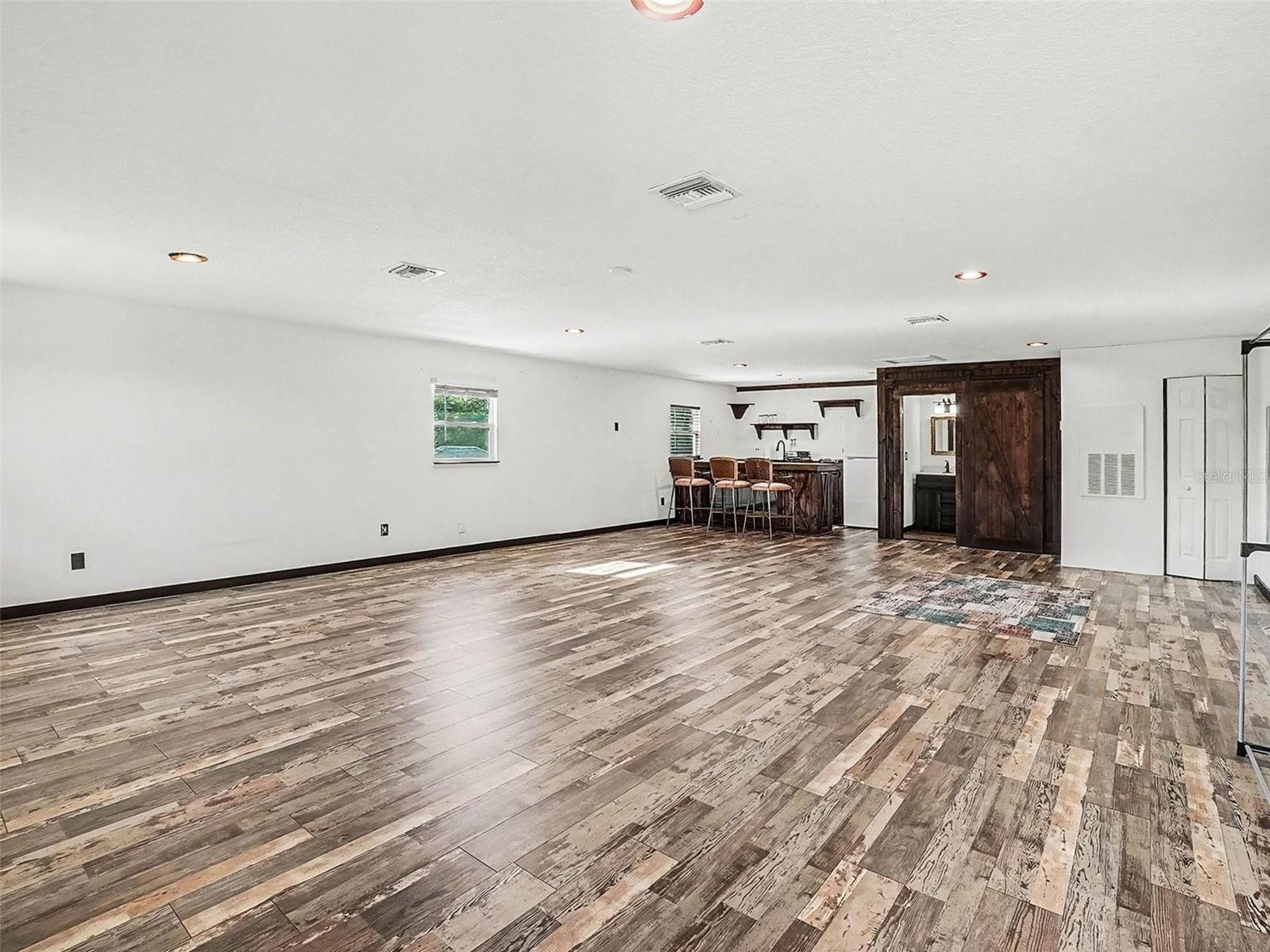 Image 45 of 55 For 2400 10th Street