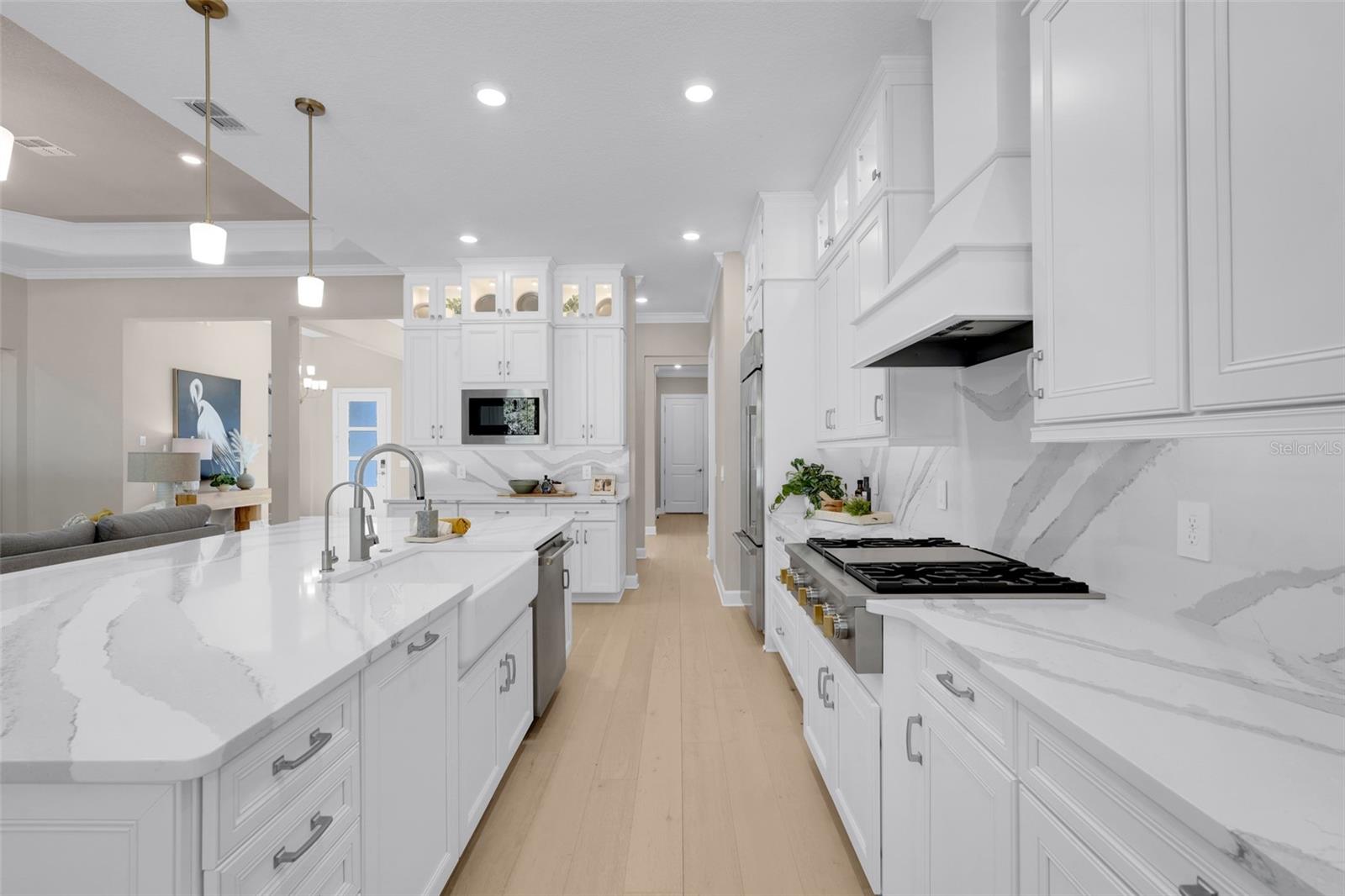 Image 18 of 72 For 10193 Brocksport Circle