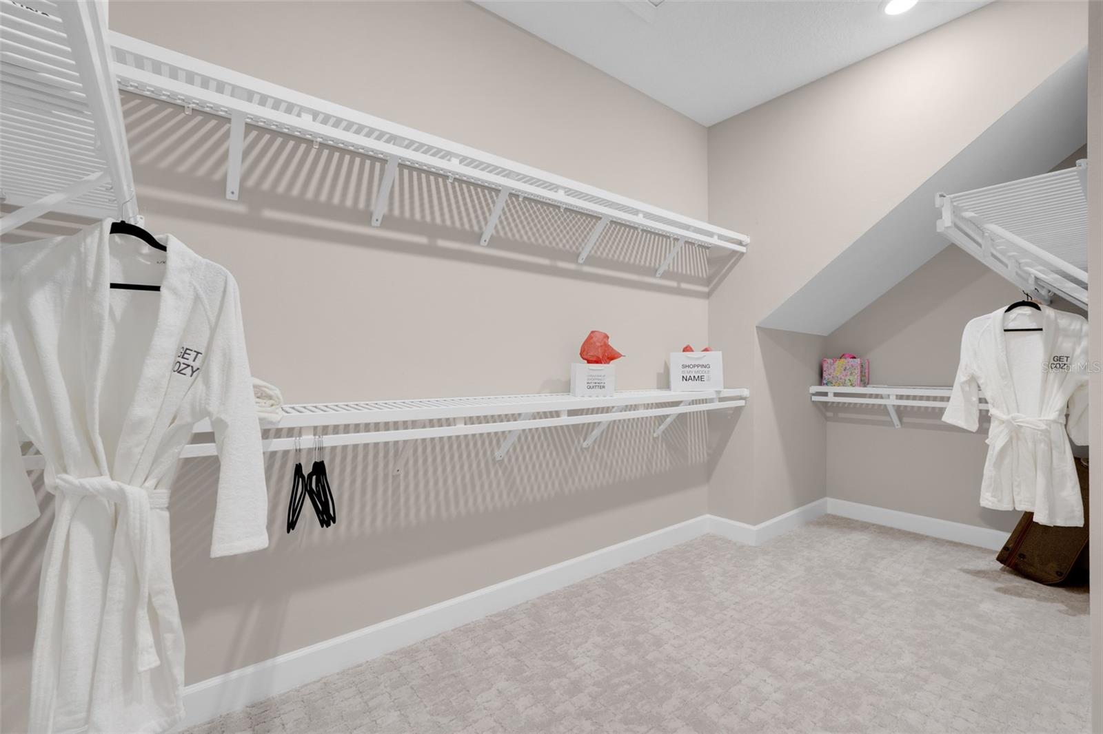 Image 30 of 72 For 10193 Brocksport Circle