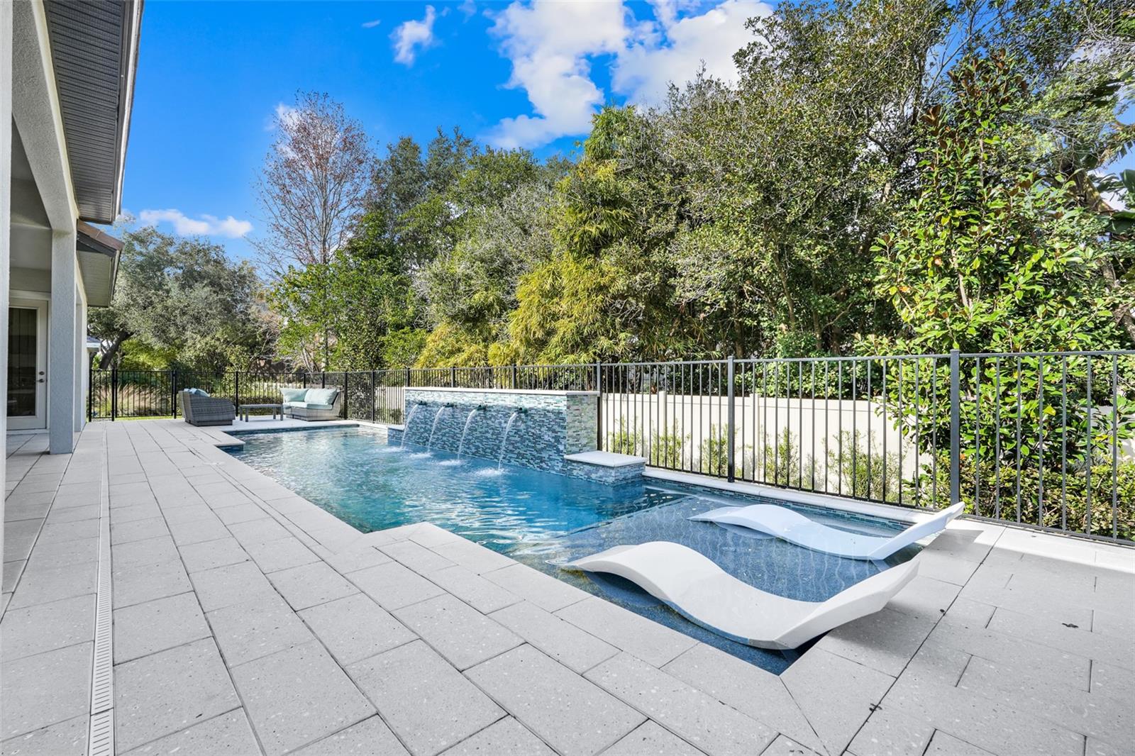 Image 54 of 72 For 10193 Brocksport Circle