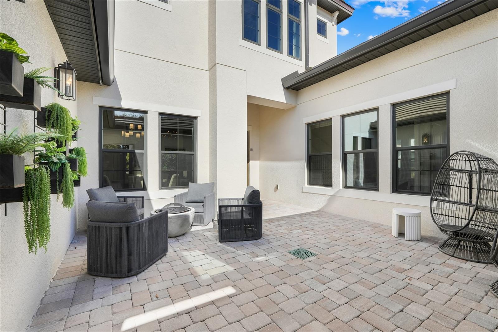 Image 6 of 72 For 10193 Brocksport Circle