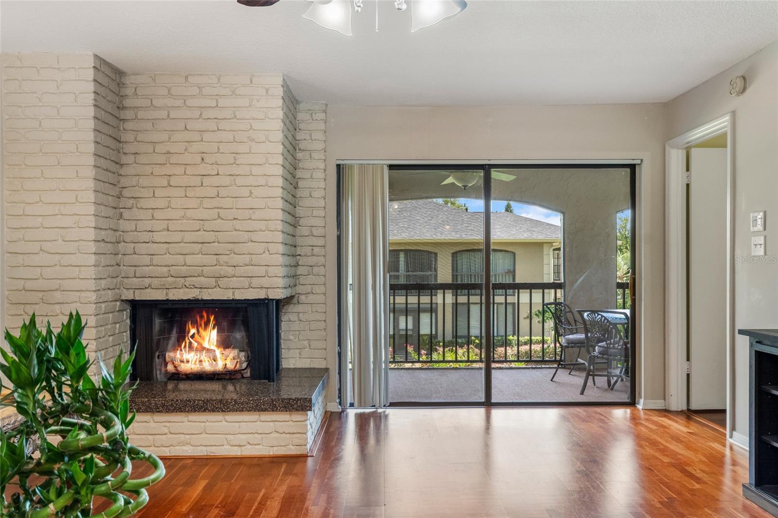 Image 16 of 38 For 1055 Kensington Park Drive 317