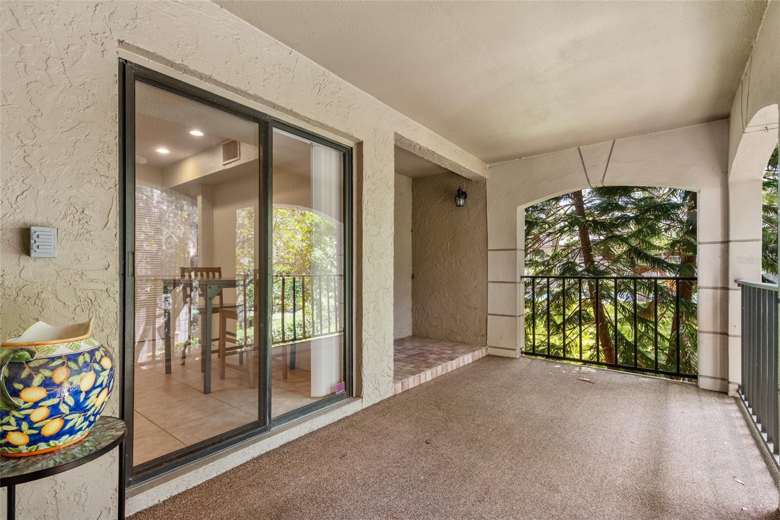 Image 3 of 38 For 1055 Kensington Park Drive 317