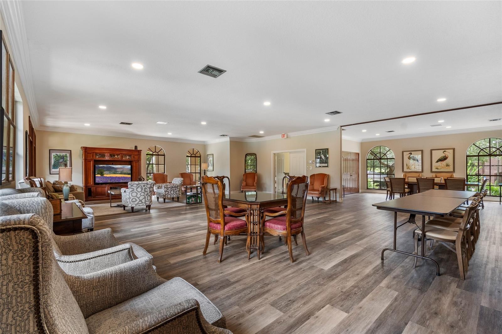 Image 36 of 38 For 1055 Kensington Park Drive 317