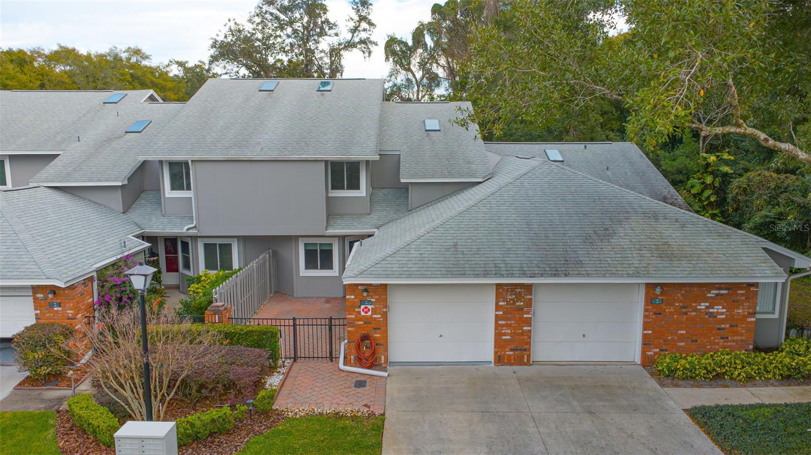 Image 28 of 42 For 525 Oak Terrace 117