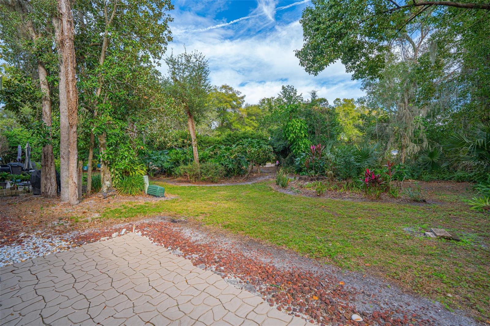 Image 39 of 42 For 525 Oak Terrace 117