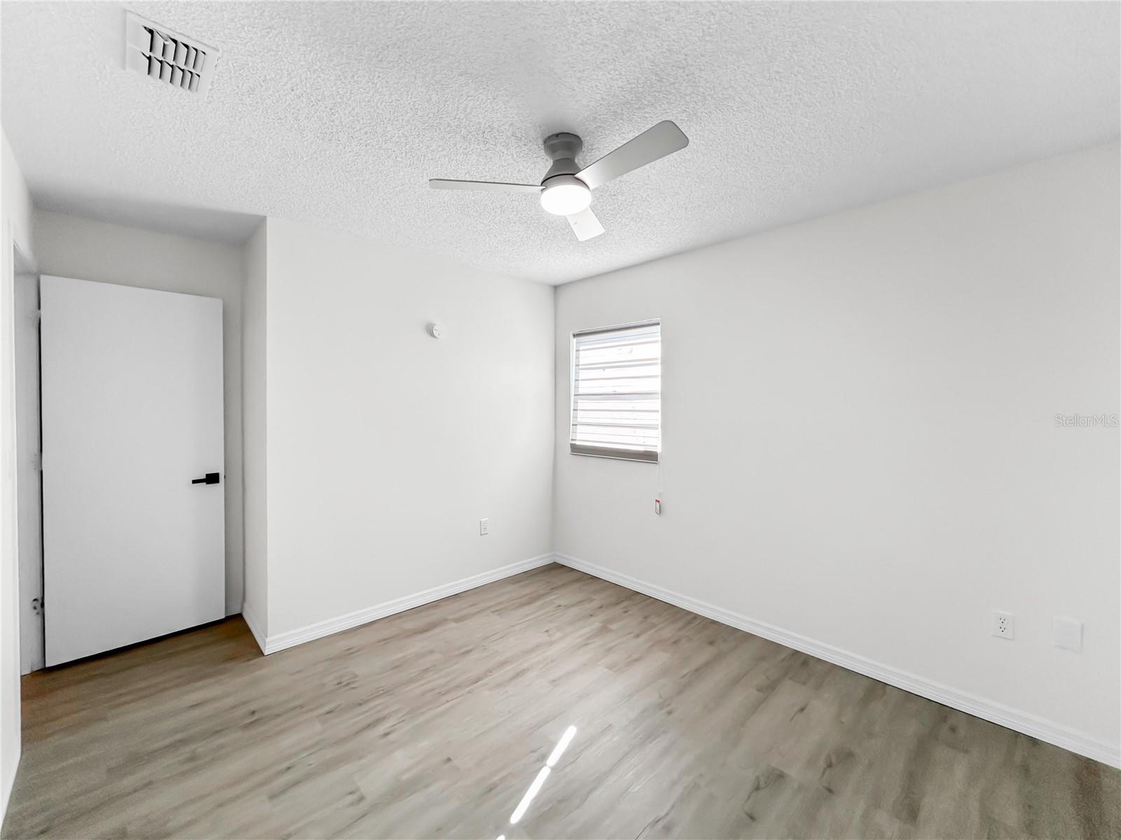 Image 14 of 30 For 6130 Calendar Court W