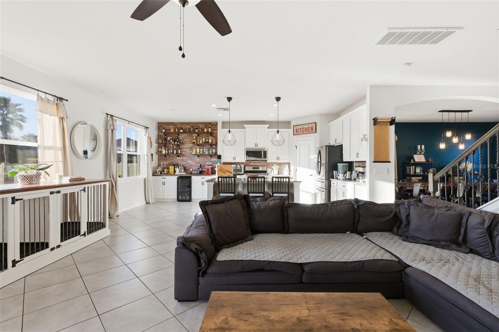 Image 11 of 68 For 12138 Blue Pacific Drive