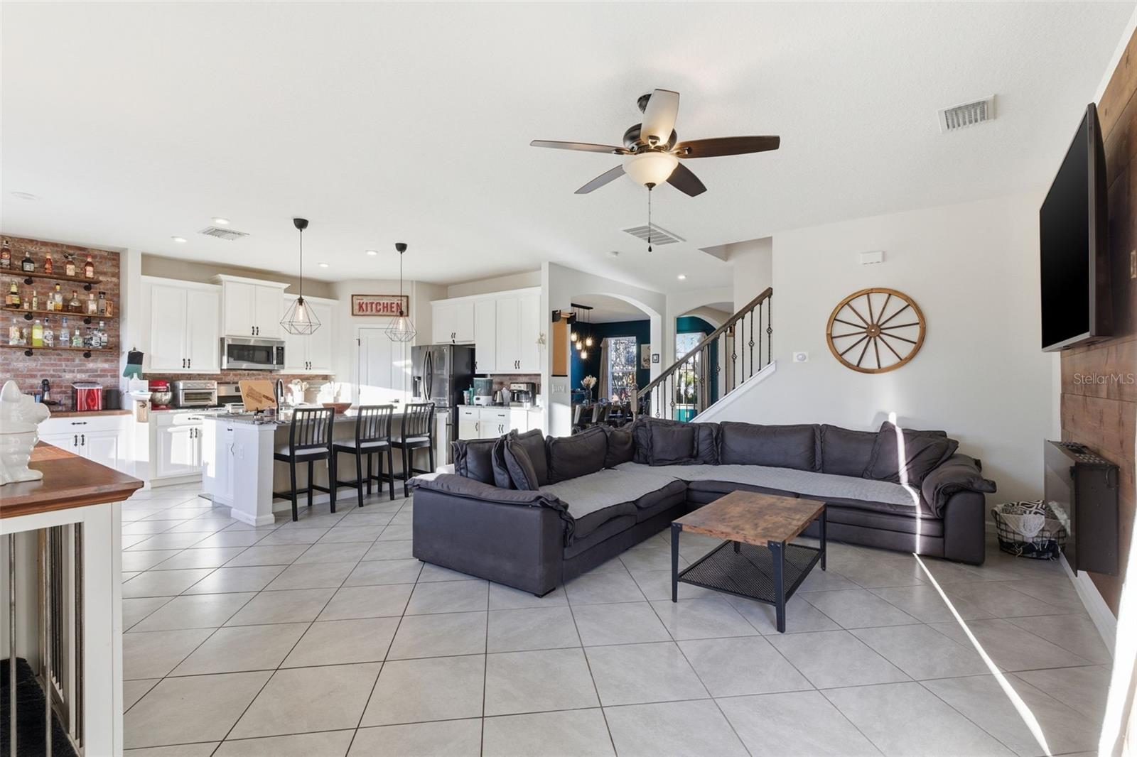 Image 12 of 68 For 12138 Blue Pacific Drive