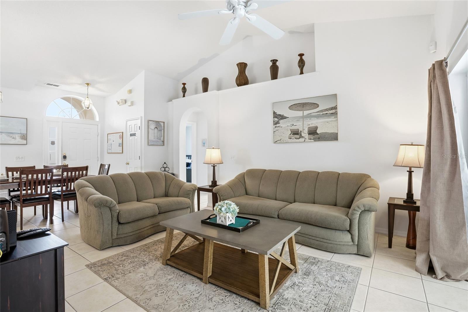 Image 4 of 27 For 545 Whittier Street