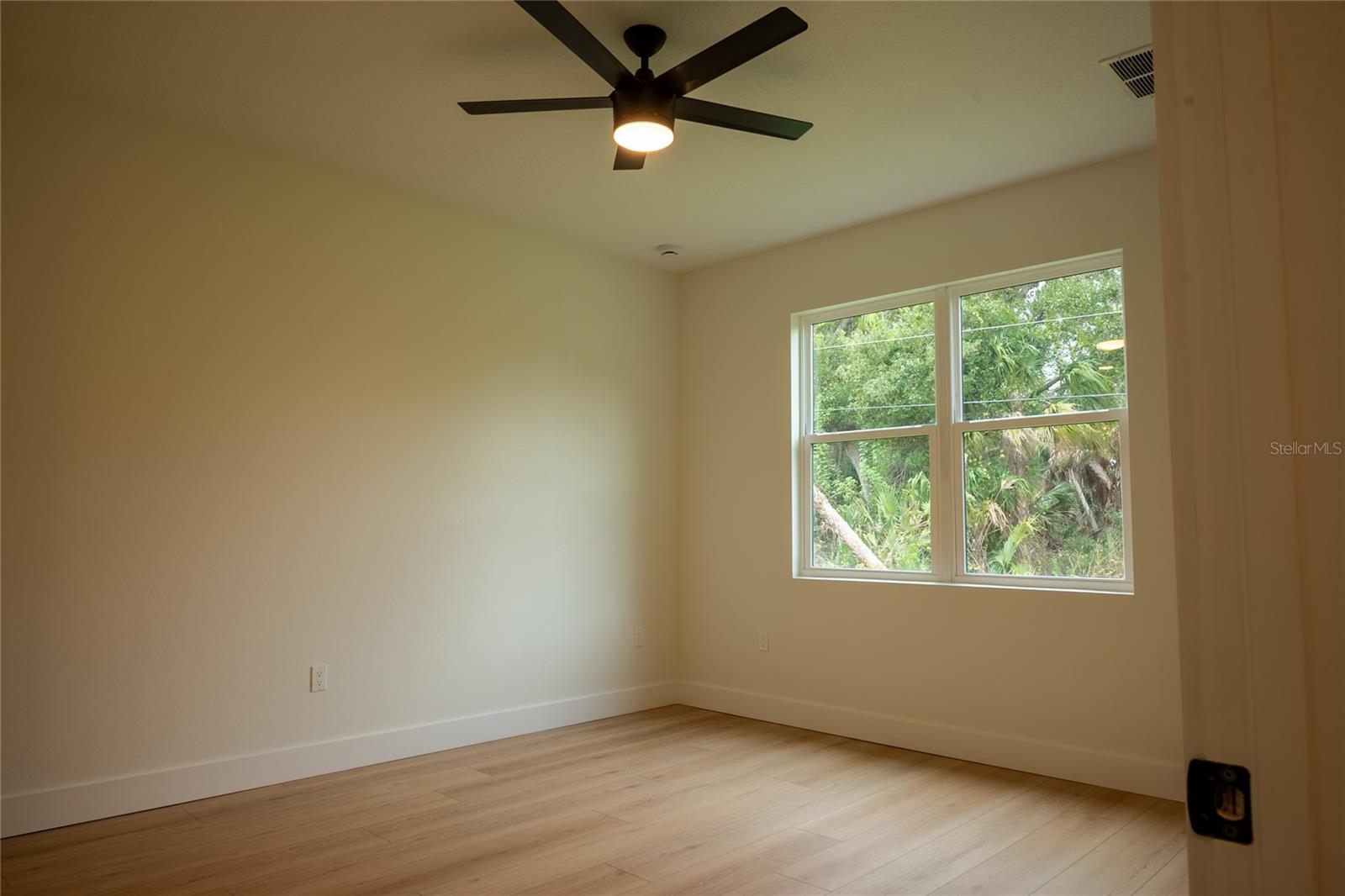 Image 14 of 32 For 301 Eppinger Drive