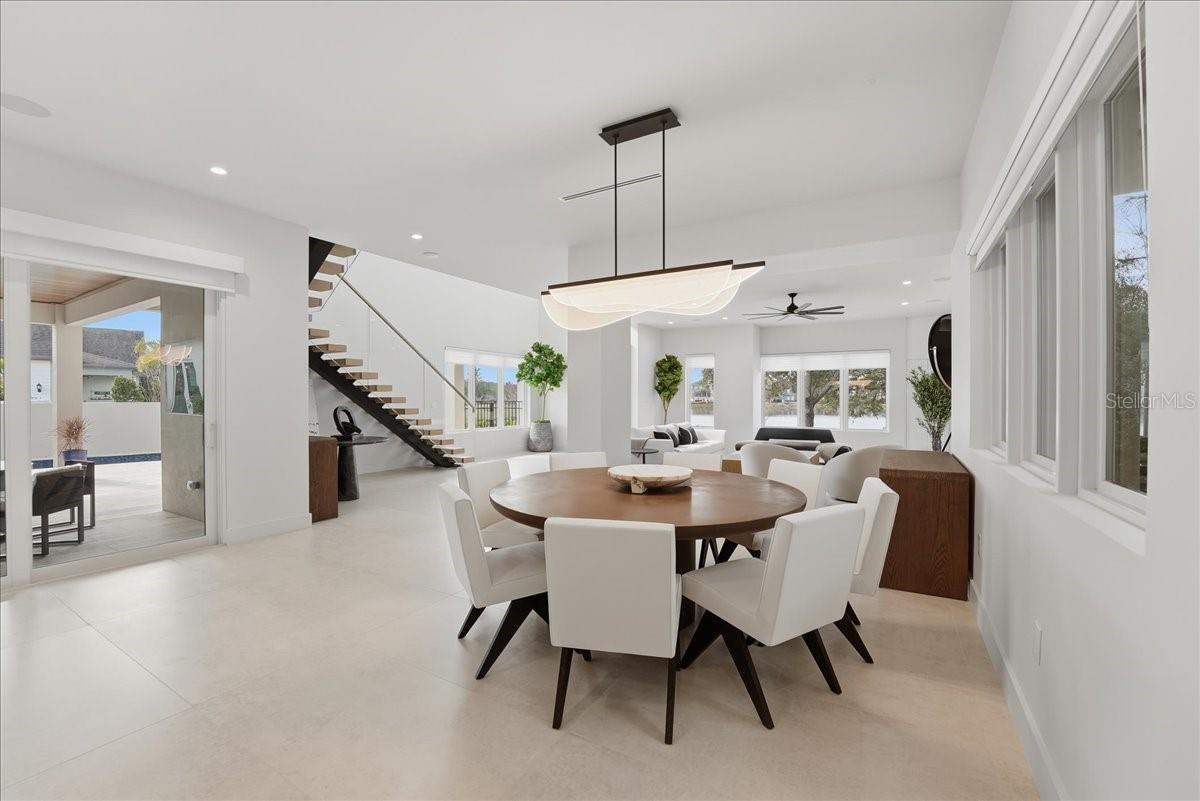 Listing photo id 13 for 13424 Beebe Alley