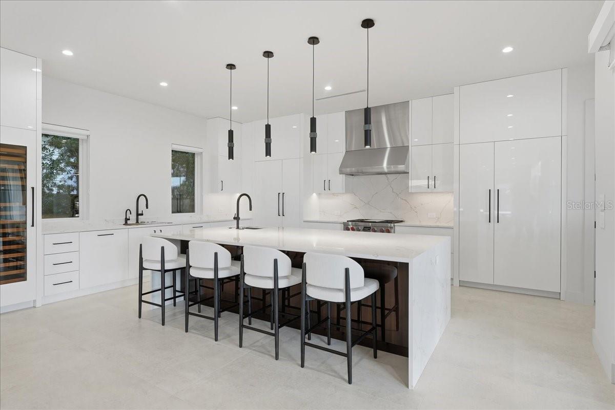 Listing photo id 14 for 13424 Beebe Alley