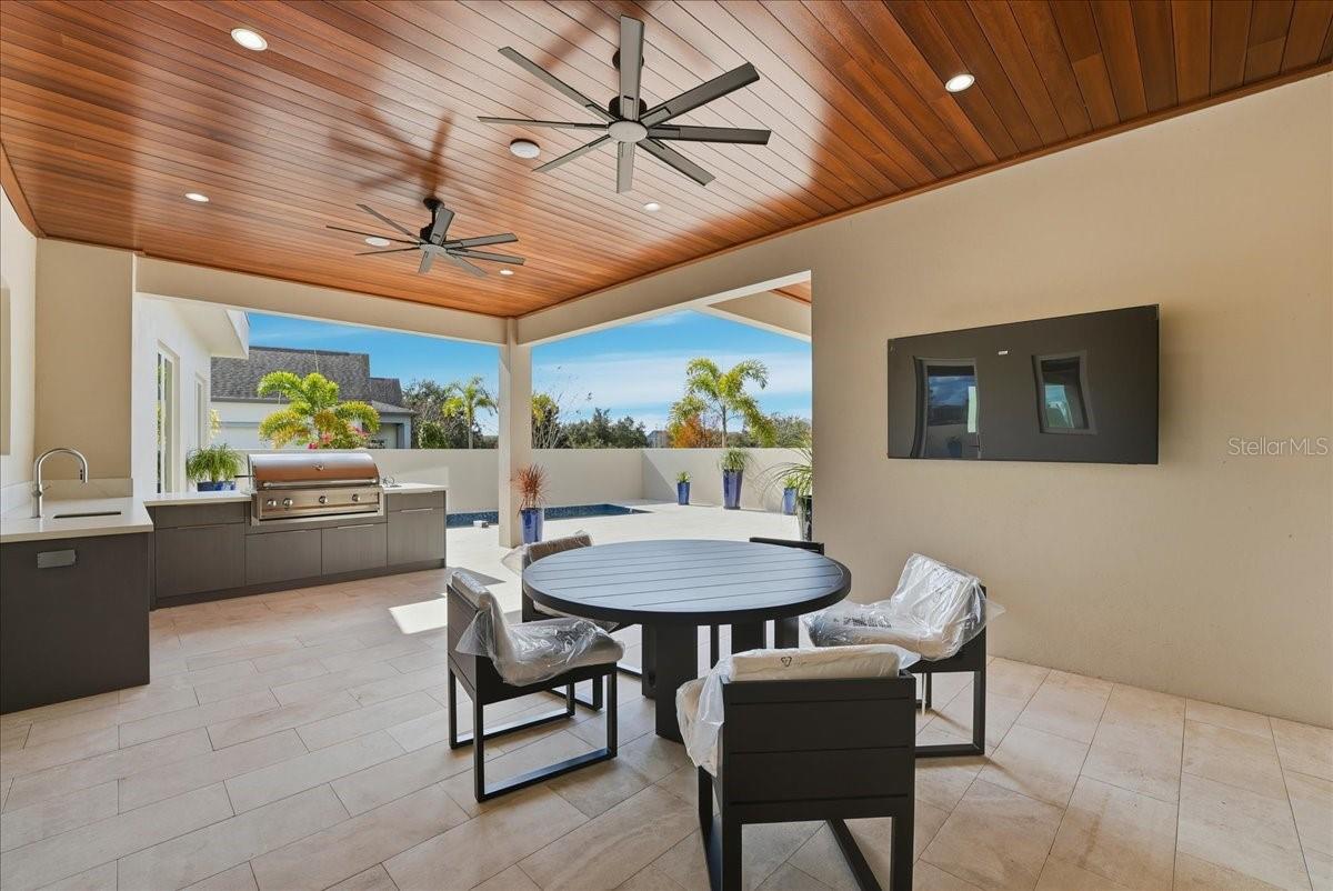 Listing photo id 39 for 13424 Beebe Alley