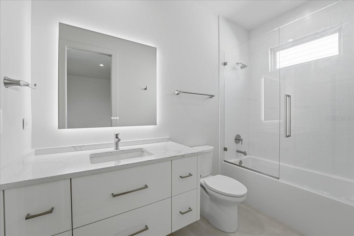 Listing photo id 53 for 13424 Beebe Alley