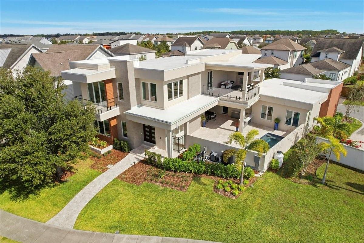 Listing photo id 4 for 13424 Beebe Alley