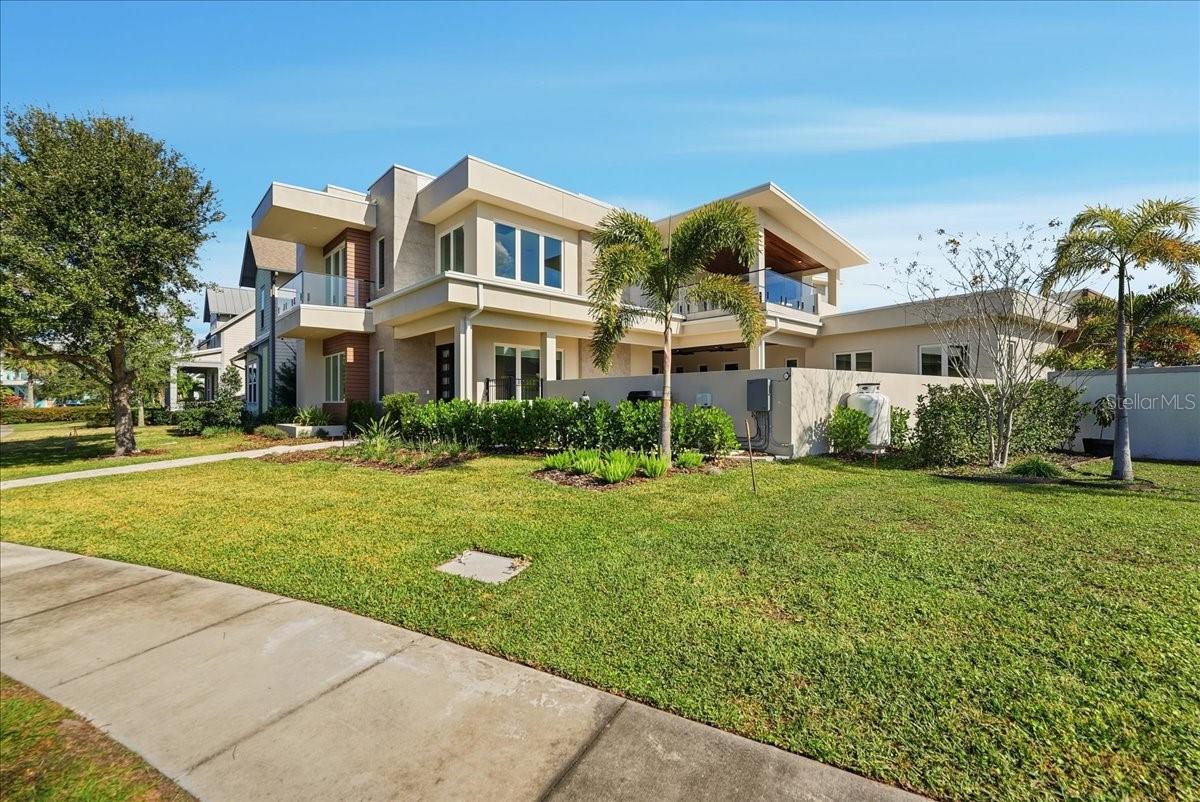 Listing photo id 69 for 13424 Beebe Alley