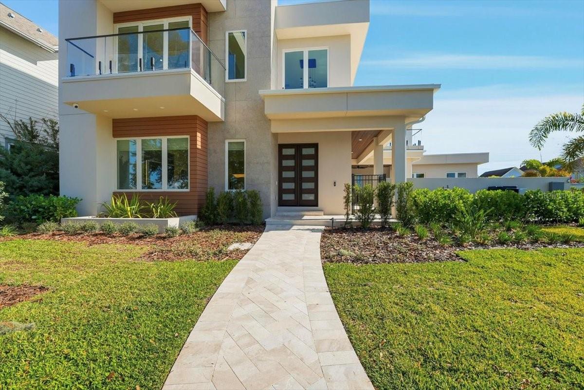 Listing photo id 70 for 13424 Beebe Alley