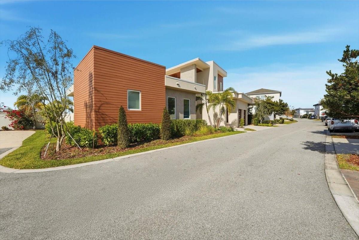 Listing photo id 73 for 13424 Beebe Alley