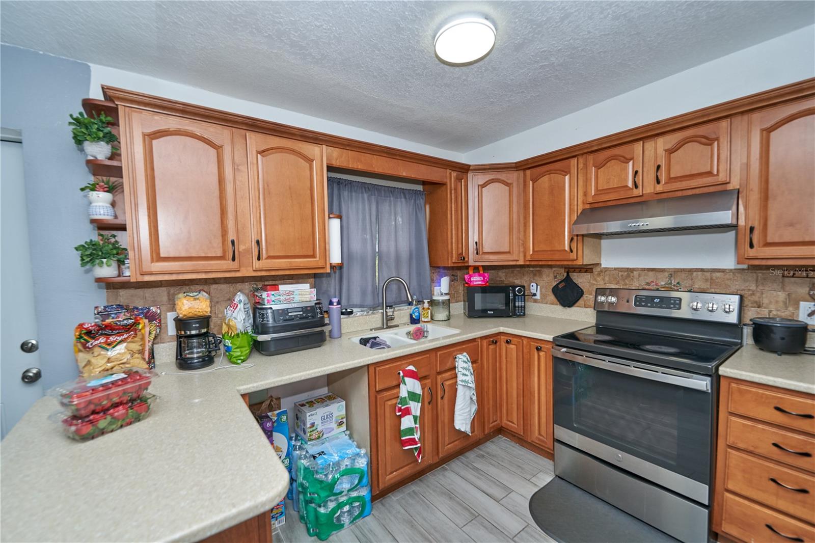 Image 13 of 43 For 7520 Lois Marie Court