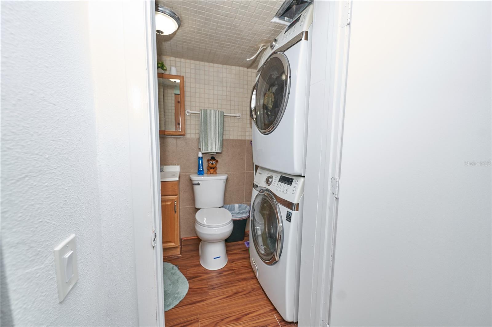 Image 17 of 43 For 7520 Lois Marie Court