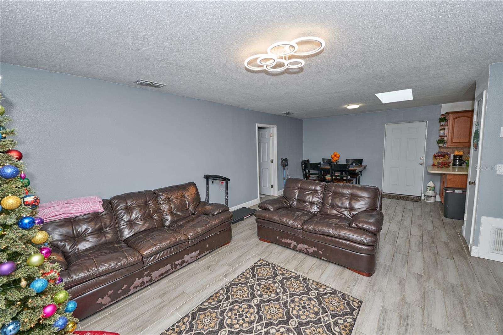 Image 2 of 43 For 7520 Lois Marie Court