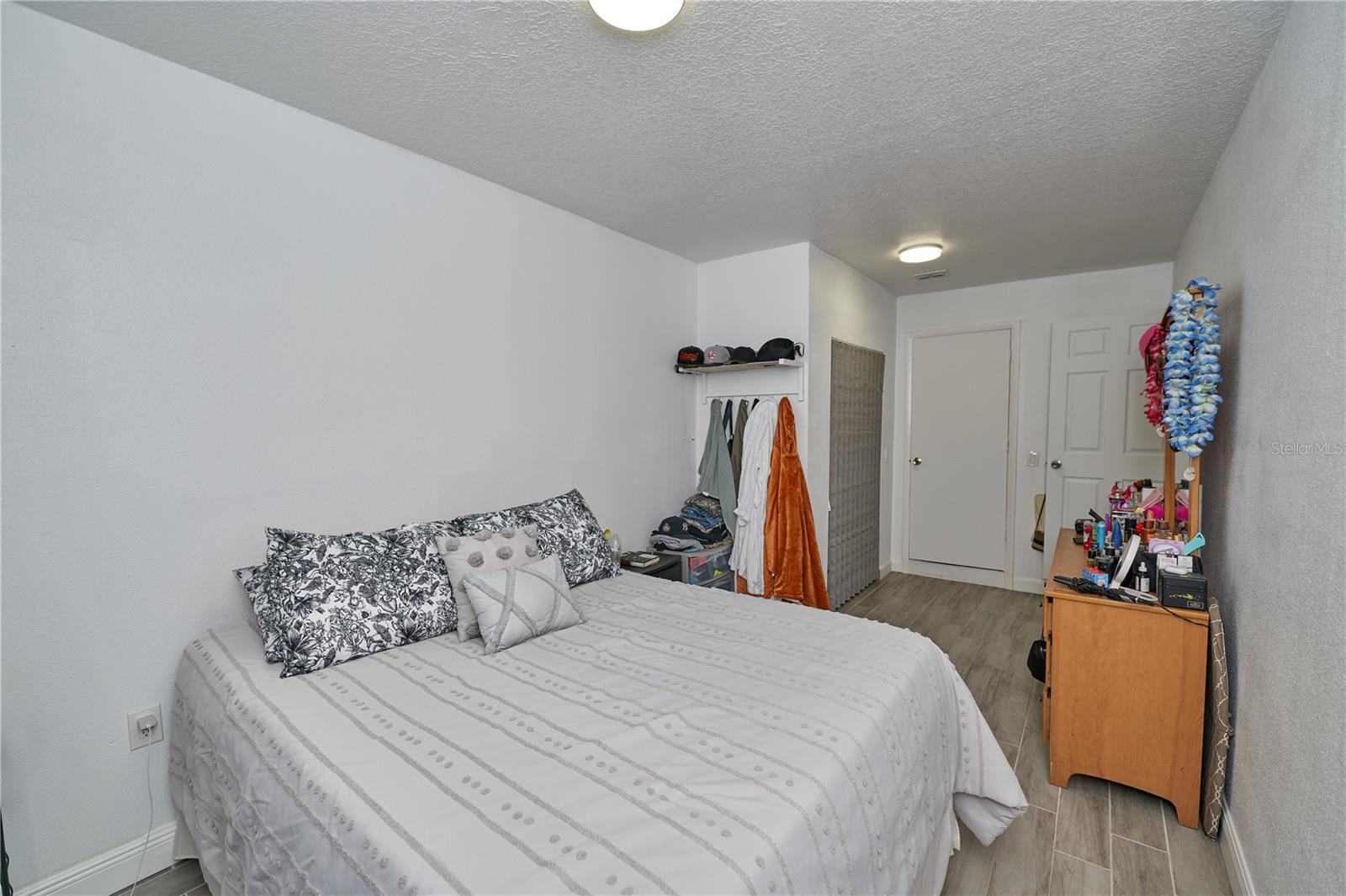 Image 20 of 43 For 7520 Lois Marie Court