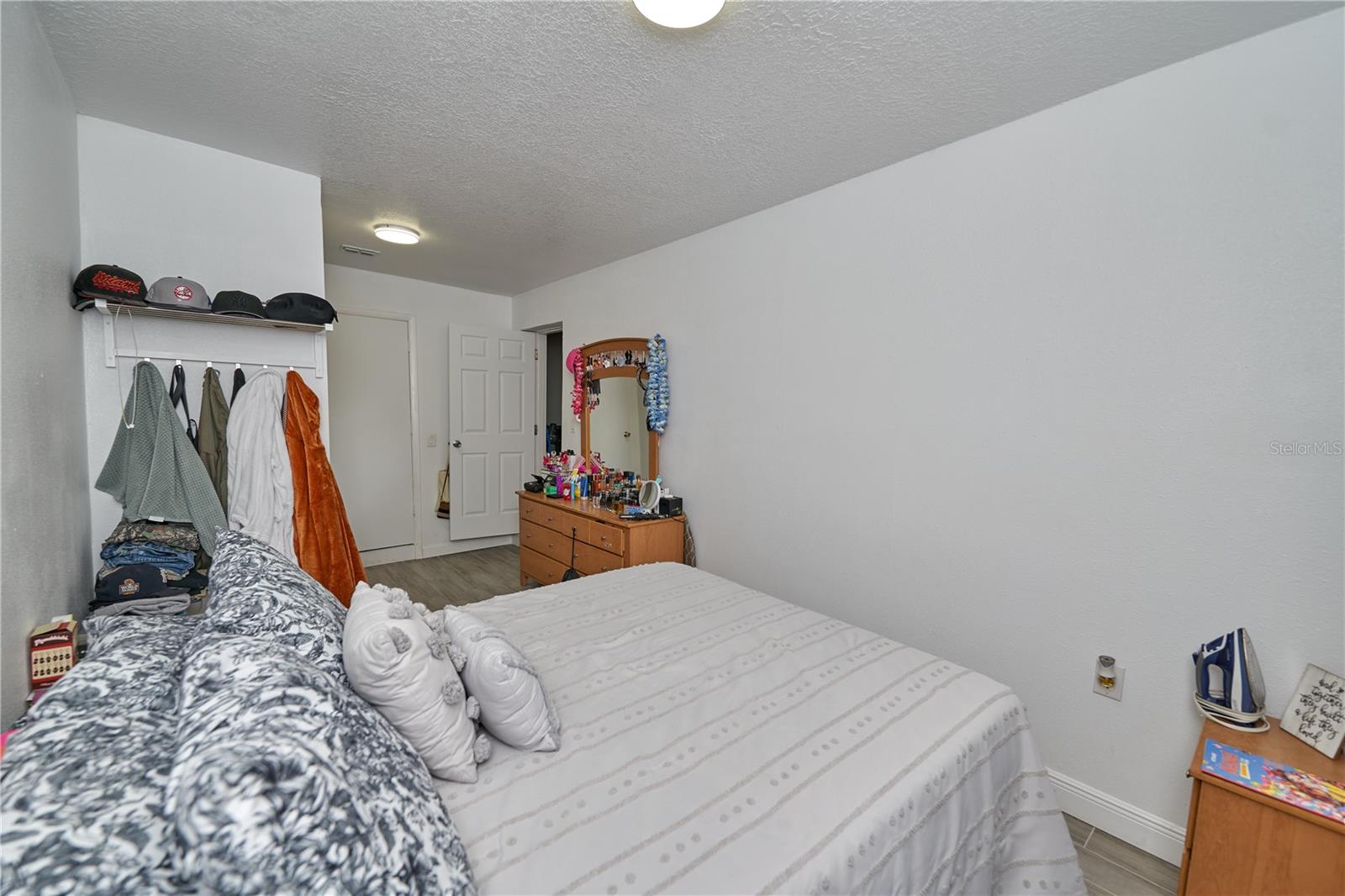 Image 21 of 43 For 7520 Lois Marie Court