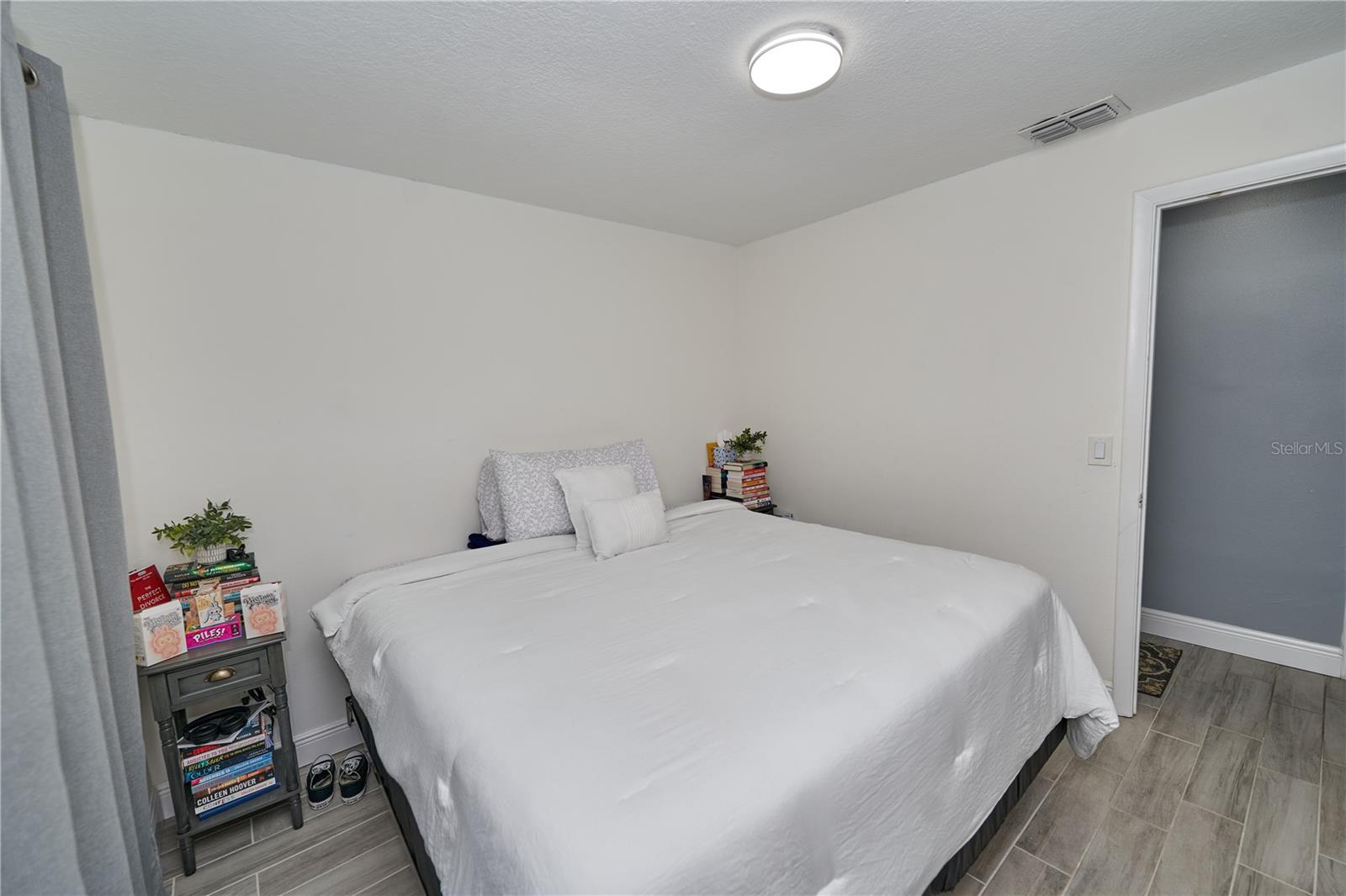 Image 23 of 43 For 7520 Lois Marie Court