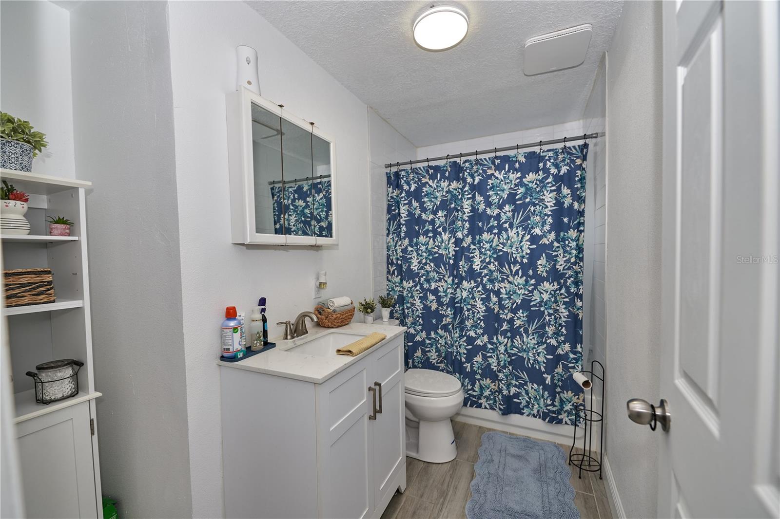 Image 25 of 43 For 7520 Lois Marie Court