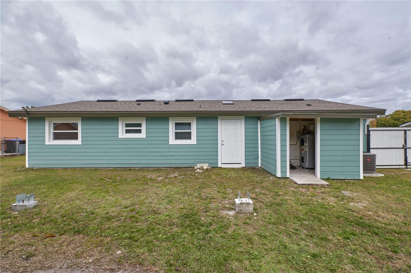 Image 35 of 43 For 7520 Lois Marie Court