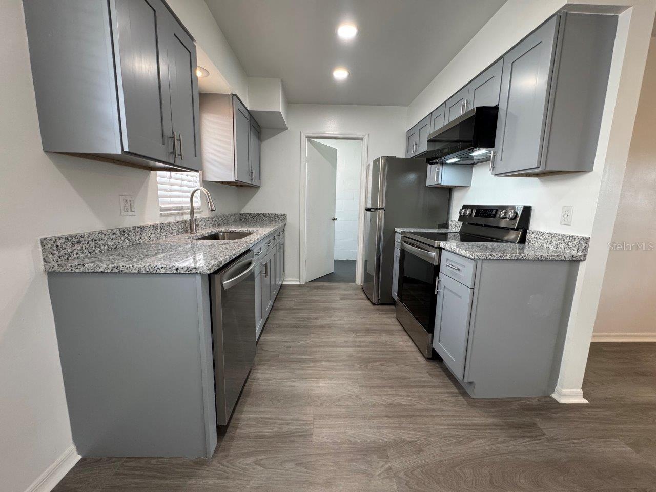 Image 8 of 22 For 2210 Musselwhite Avenue