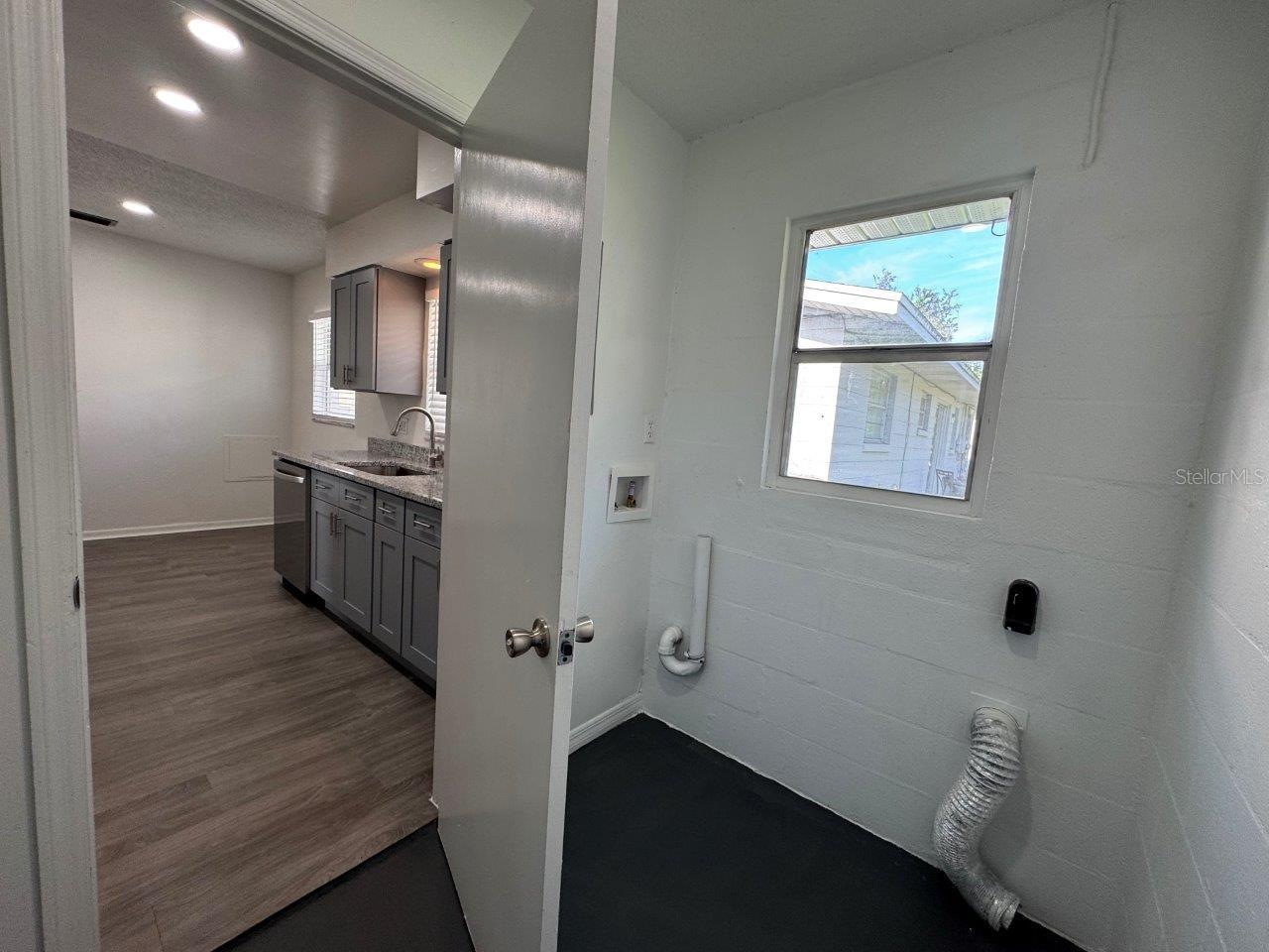 Image 9 of 22 For 2210 Musselwhite Avenue