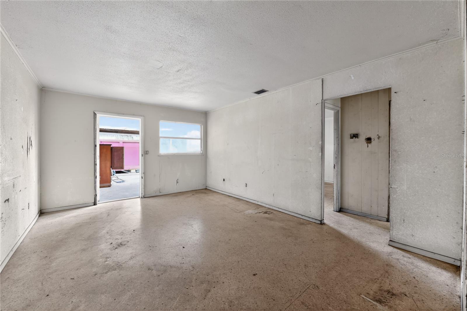 Image 24 of 50 For 5601 16th Street W