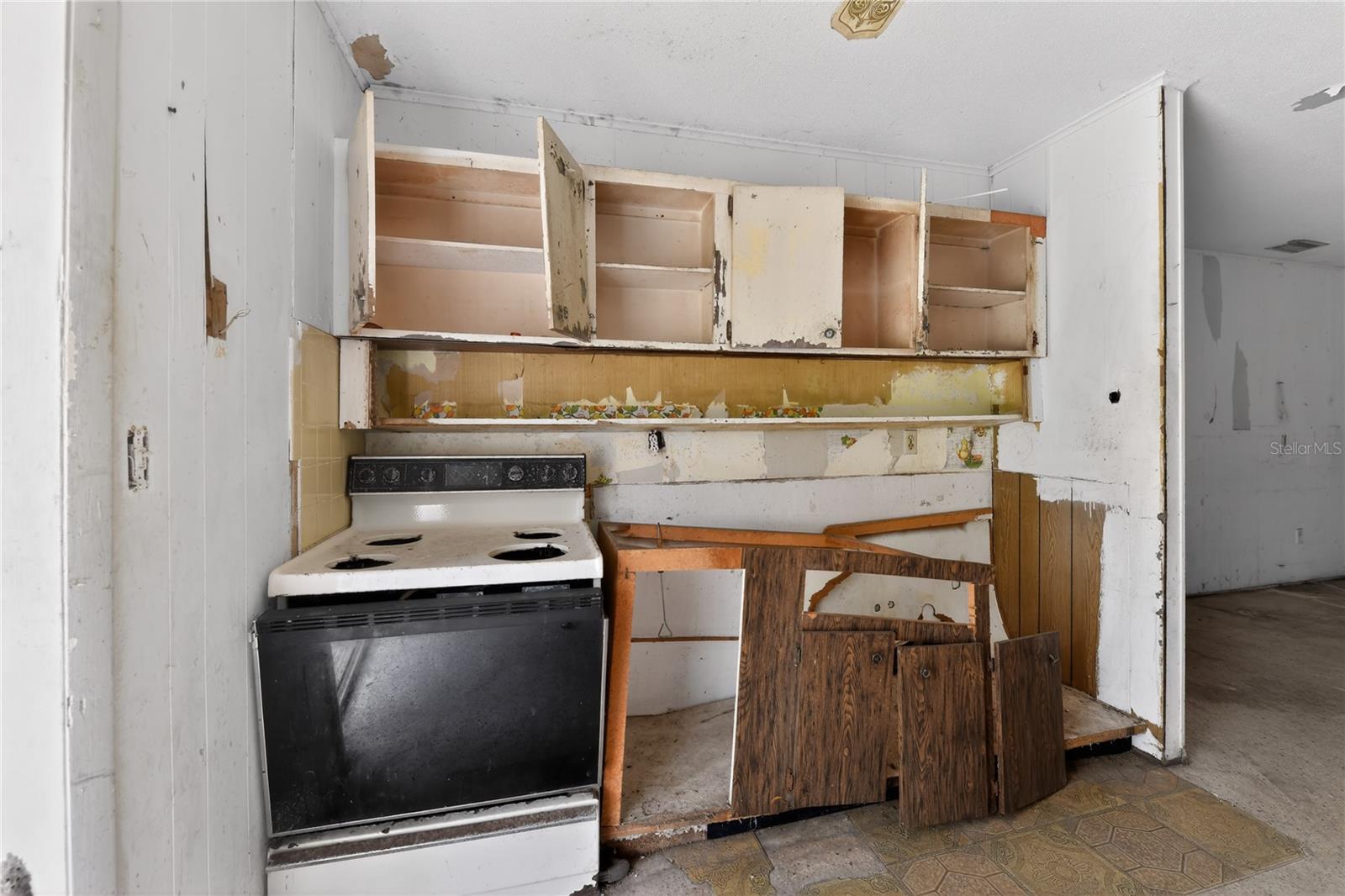 Image 8 of 50 For 5601 16th Street W