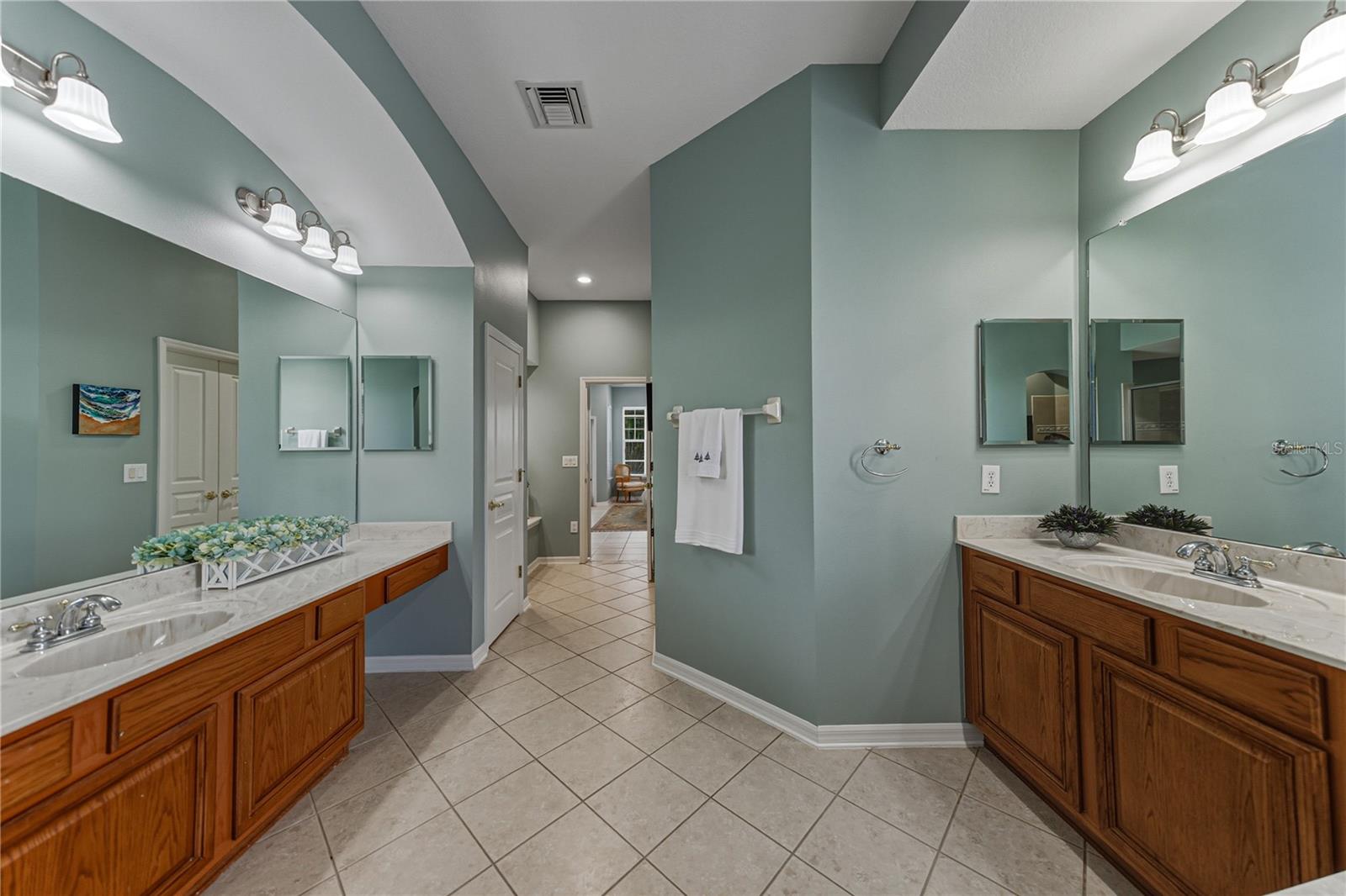 Image 43 of 87 For 5252 Brighton Shore Drive