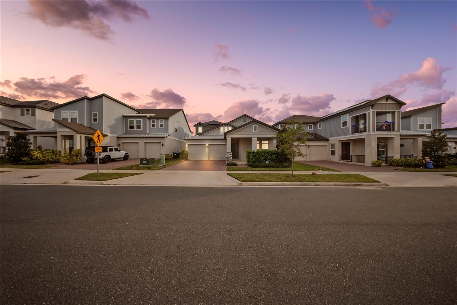 Image 2 of 74 For 5133 Citrus Leaf Boulevard