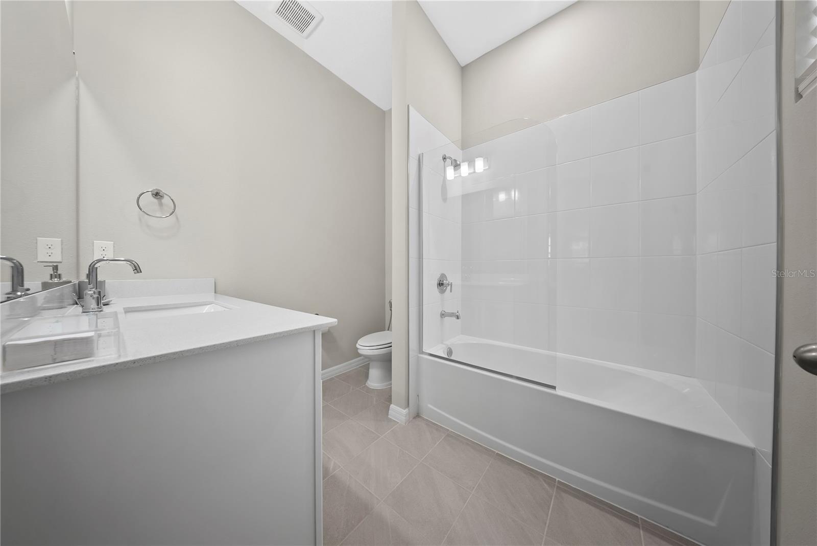 Image 31 of 74 For 5133 Citrus Leaf Boulevard