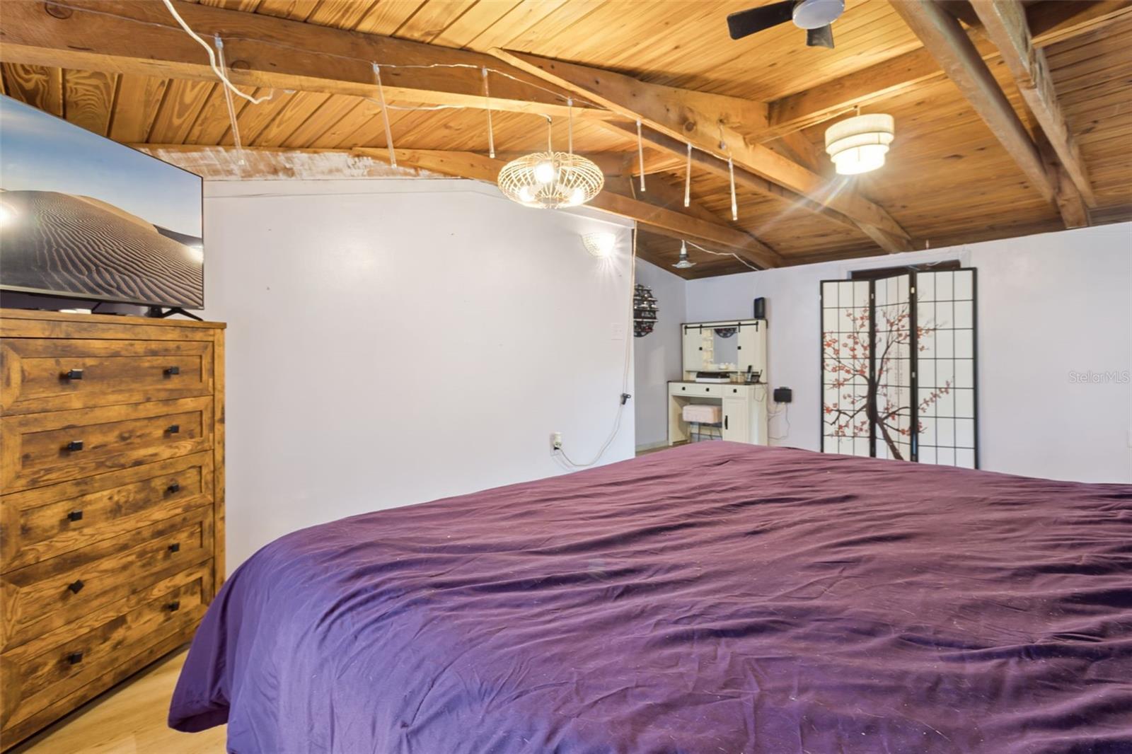 Image 17 of 50 For 1208 Darcy Road