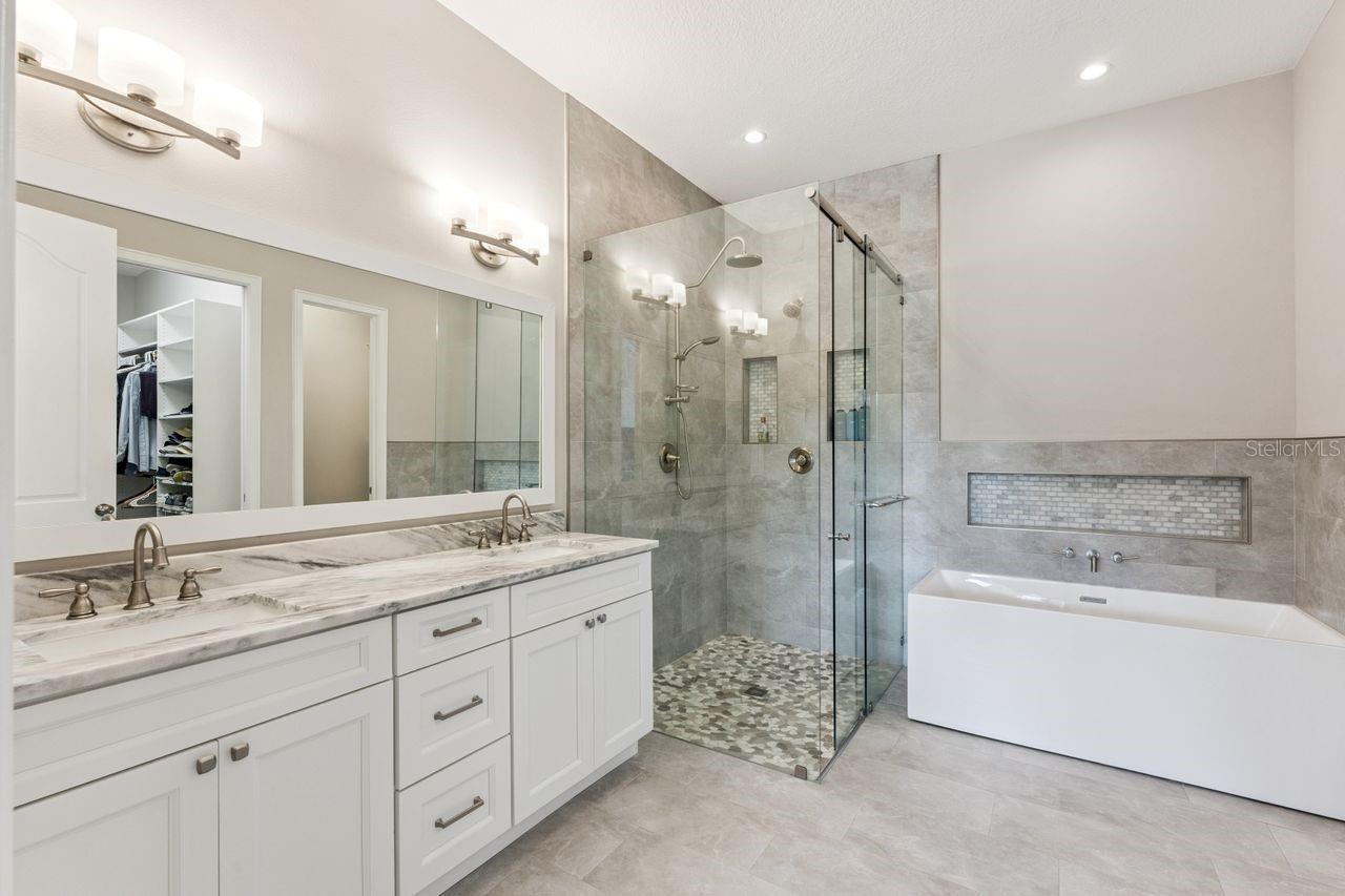 Image 19 of 59 For 1293 Langley Court