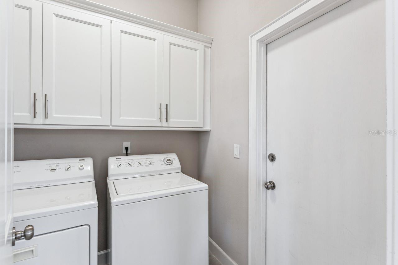 Image 28 of 59 For 1293 Langley Court