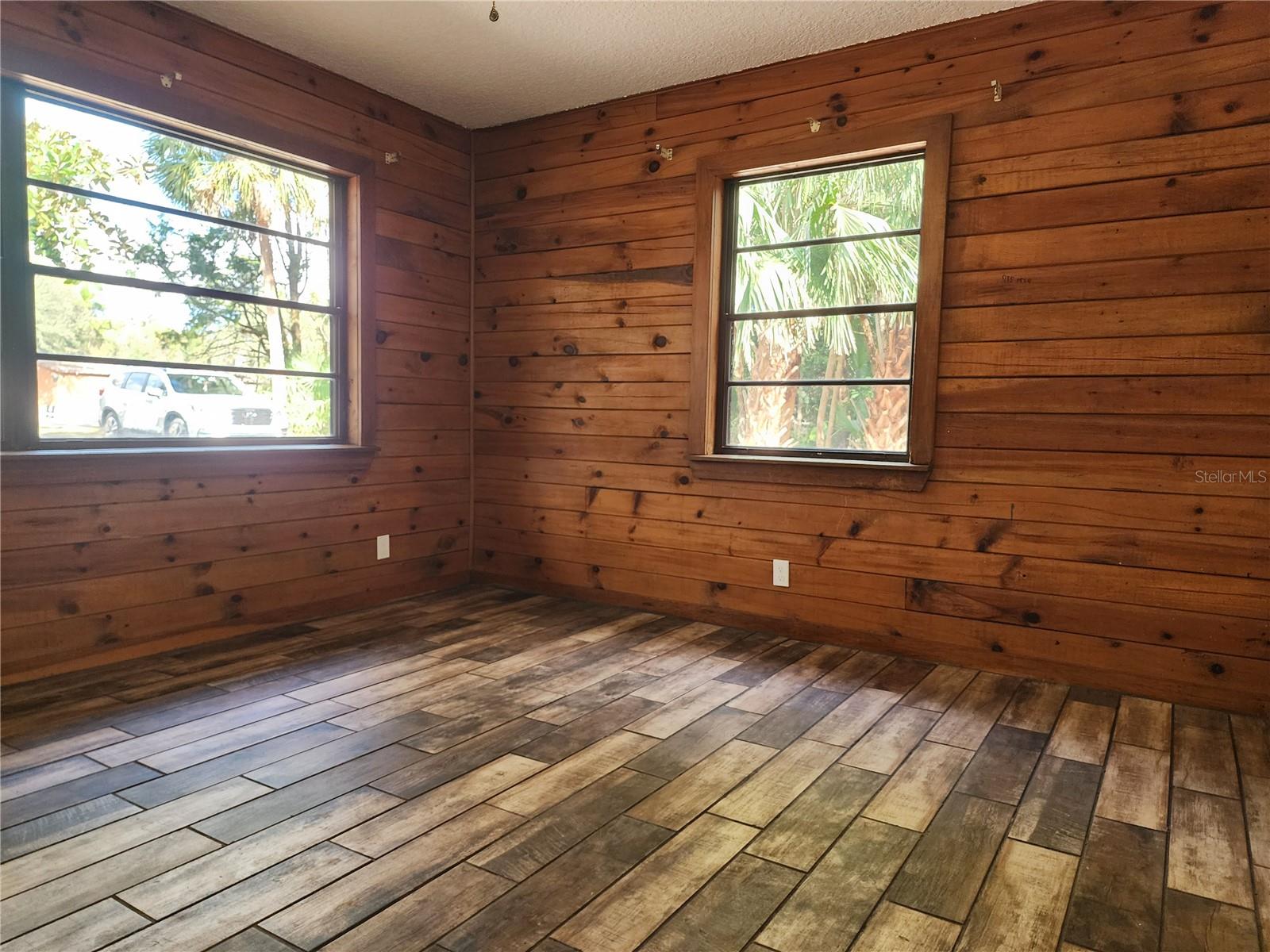 Image 13 of 29 For 32108 Holopaw Trail