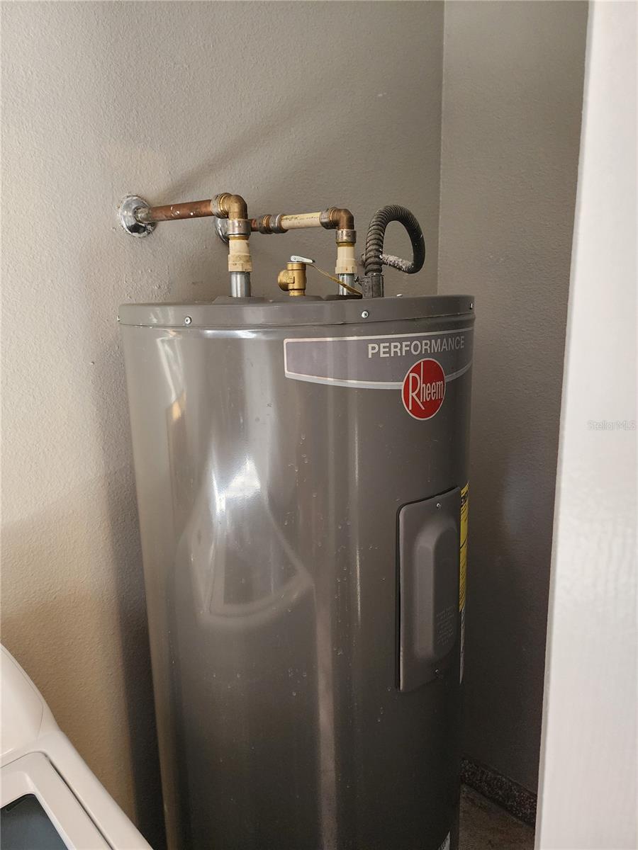 Image 15 of 29 For 32108 Holopaw Trail