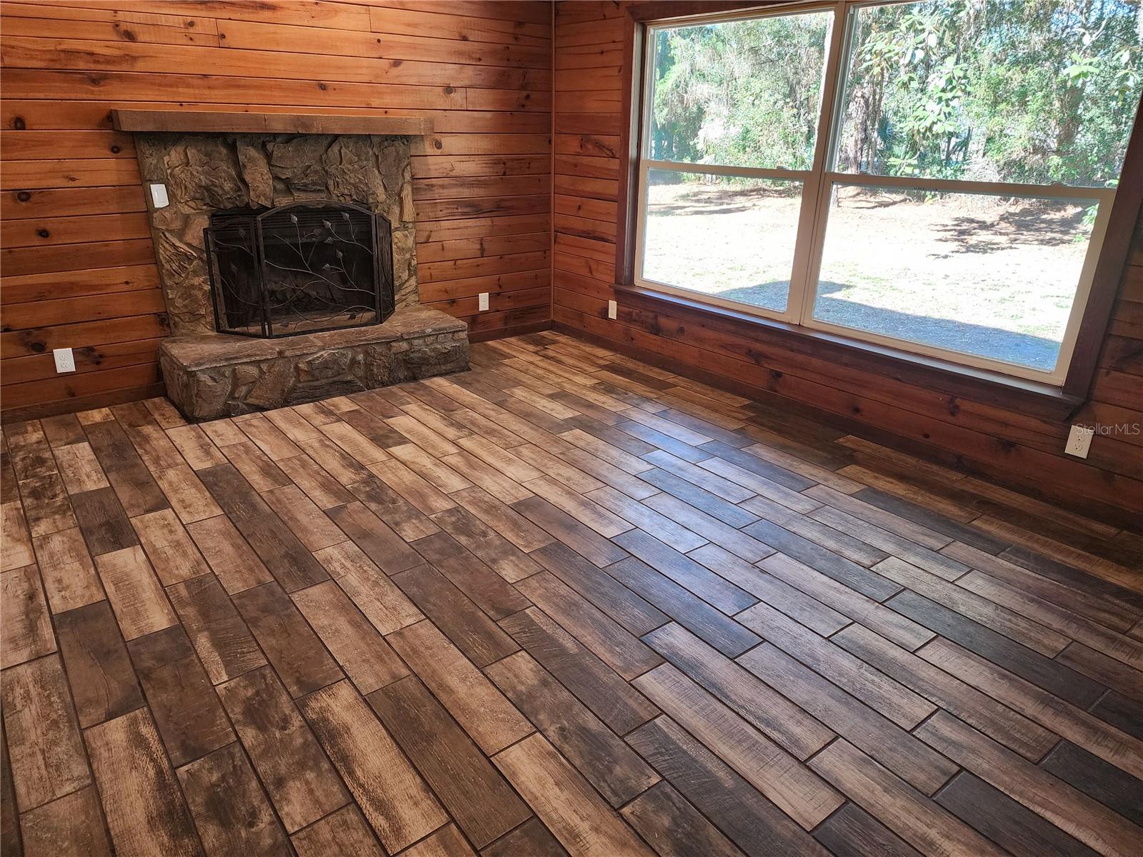 Image 2 of 29 For 32108 Holopaw Trail