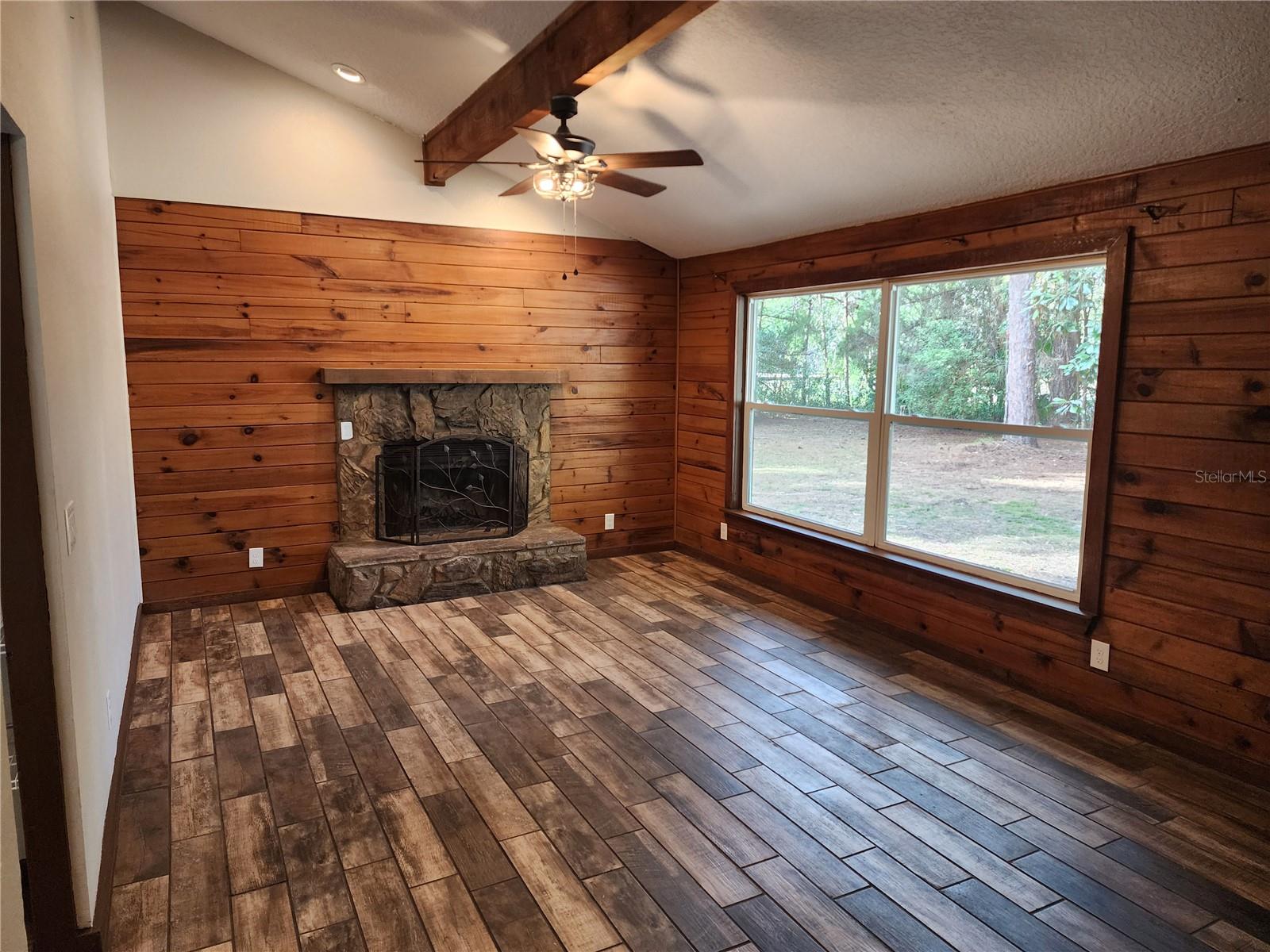 Image 4 of 29 For 32108 Holopaw Trail