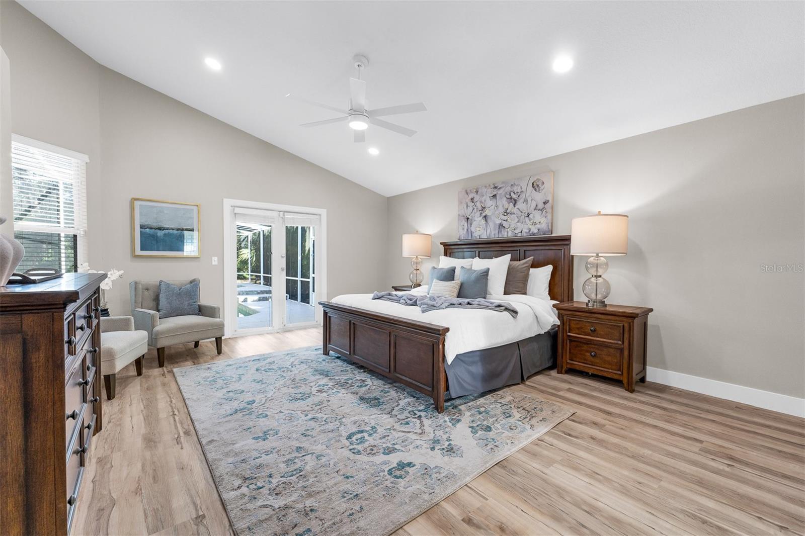 Image 13 of 50 For 845 Coach Lamp Court