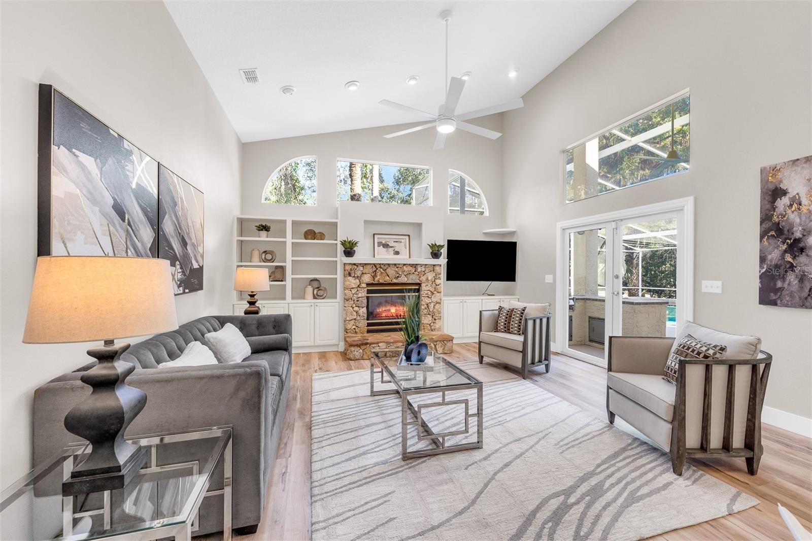 Image 24 of 50 For 845 Coach Lamp Court