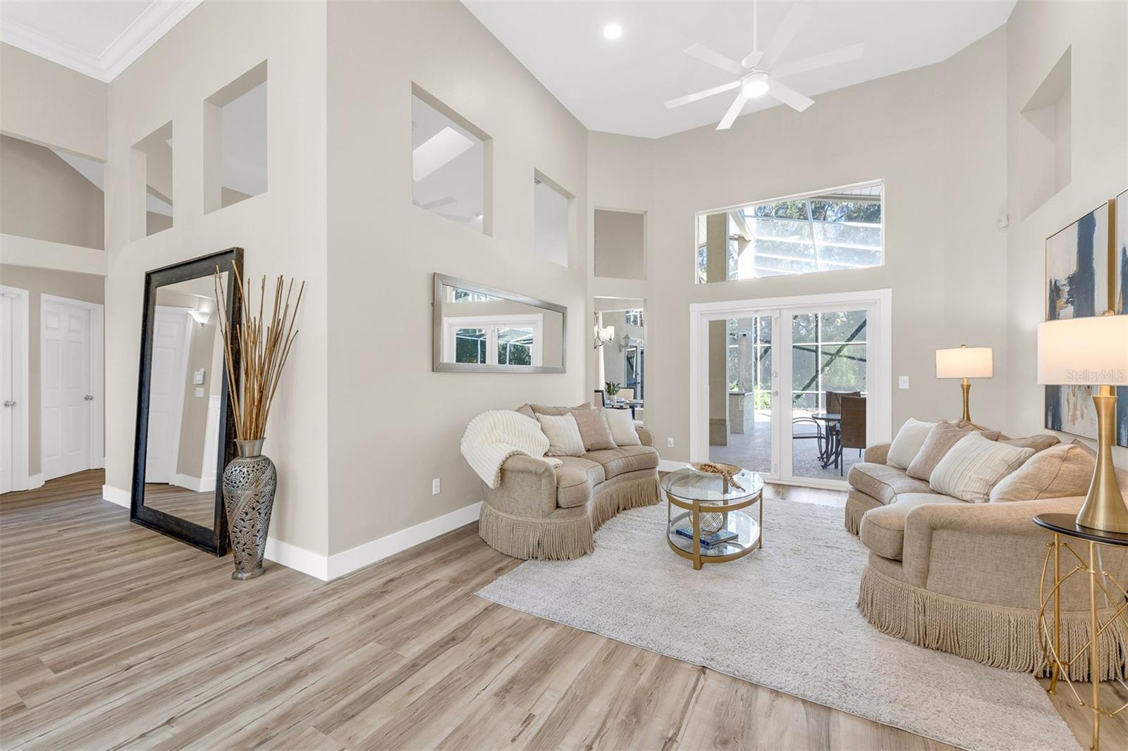 Image 3 of 50 For 845 Coach Lamp Court